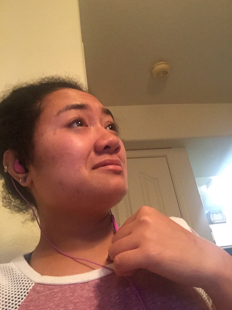 Sammymassagli's tweet photo. When your parents say they're proud of you 😭😊 https://t.co/LVSLRRsgqi