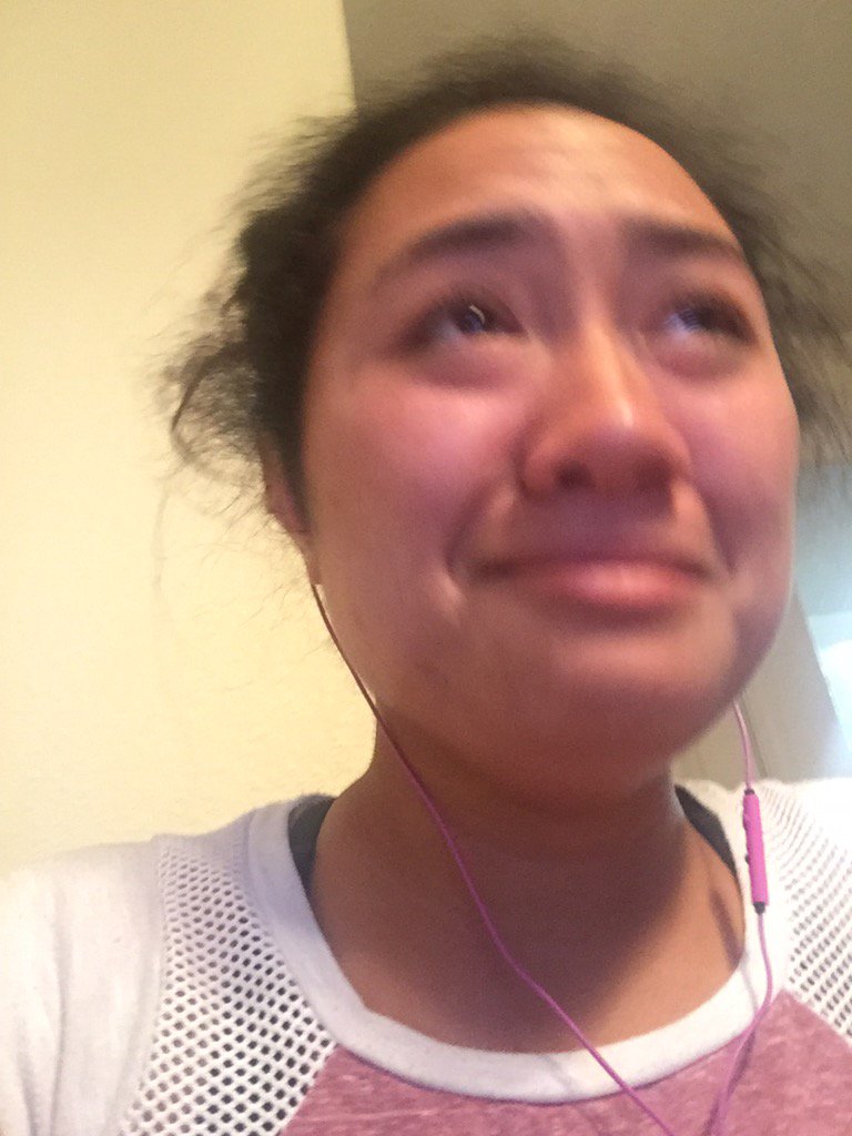 Sammymassagli's tweet photo. When your parents say they're proud of you 😭😊 https://t.co/LVSLRRsgqi