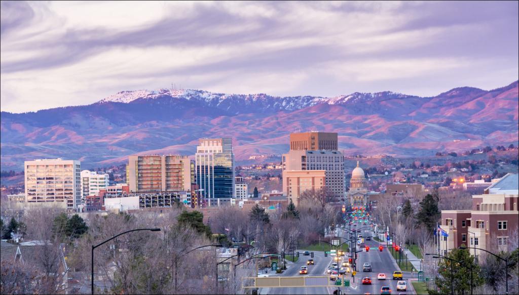 CBS2Boise's tweet photo. Labrador, Simpson, Crapo win Idaho primary: https://t.co/b7fmdizCF5 #IDElection https://t.co/lcwkIGSpMc