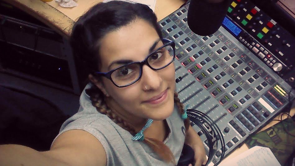 Los40ar's tweet photo. Hola!!! Feliz miércoles!! Soy #RomiCorizzo y esta es la #Trasnoche de #LOS40 :D ¿Quién se prende? ¿Desde dónde? ☺ https://t.co/FUym907Elu