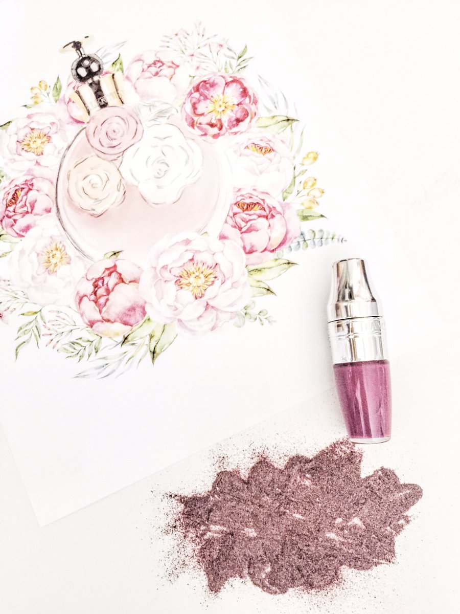 mademoiselleNZ's tweet photo. My @LancomeUSA juicy shaker Berry in Love which is also @Lupita_Nyongo's favorite shade xx https://t.co/wbPzjAlnYq