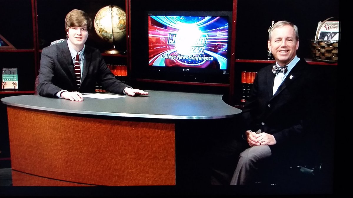 MrTVClassics's tweet photo. Wed 12n &amp; 4 @DrDub_UU meets college media on #Jackson24/7 College Press Conference @EPlusTV6 @UnionUniversity https://t.co/y1YZ7ssSnY