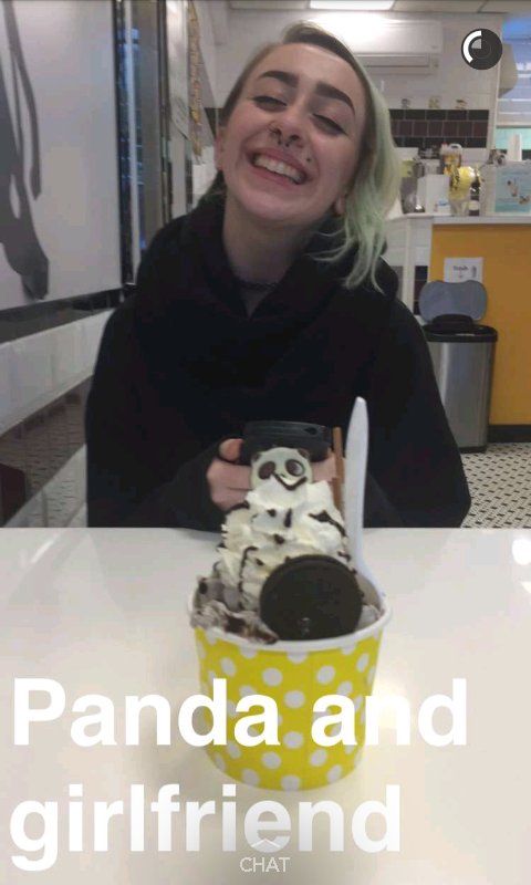 erica_arcane's tweet photo. @kortneykatie shares her icecream with me and makes me feel like a princess #relstionshipgoals #sorrytrevor https://t.co/pzRQpL3NlM