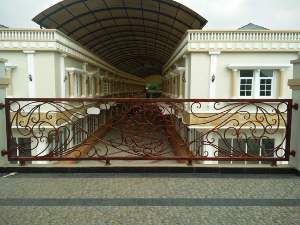 The other side of Adiwerna City Walk ...