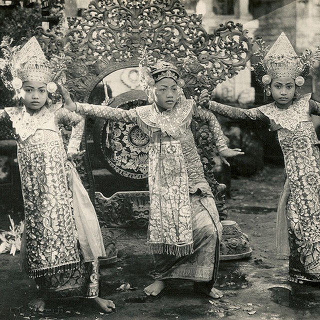 Make the little ones’ dream come true with our “Journey of The Dancing Balinese Princess” Image by flickr/P.F.Valois