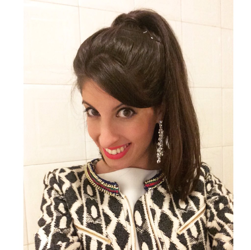 Alicia_AMMA's tweet photo. Nunca olvides de sonreír y ser optimista #Miercoles #positividad https://t.co/neMNnbS8WV