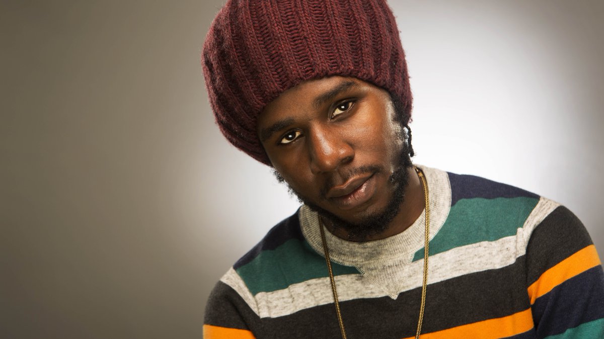 Xunleashed_'s tweet photo. #GrooveXtraShow w/ @djALjahZEEra #NP #StartaFyah - @ChronixxMusic | via https://t.co/ss2YNo2PDz https://t.co/TuA99yhQHC
