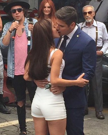 masqueseries191's tweet photo. @DanArenas y @elavelden hermosos se viene @despertarcontv  💖💖💖 https://t.co/LM7qQiN1m8