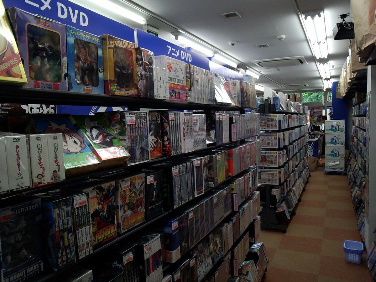 駿河屋 秋葉原店 アニメ ホビー館 秋葉原アニメホビー館2fではアニメdvd ブルーレイをご用意しております お買い得なセット品も多数ございます 更にプラモデルと国内外ボードゲームも マニア垂涎のコーナーでお待ちしております 駿河屋 秋葉原