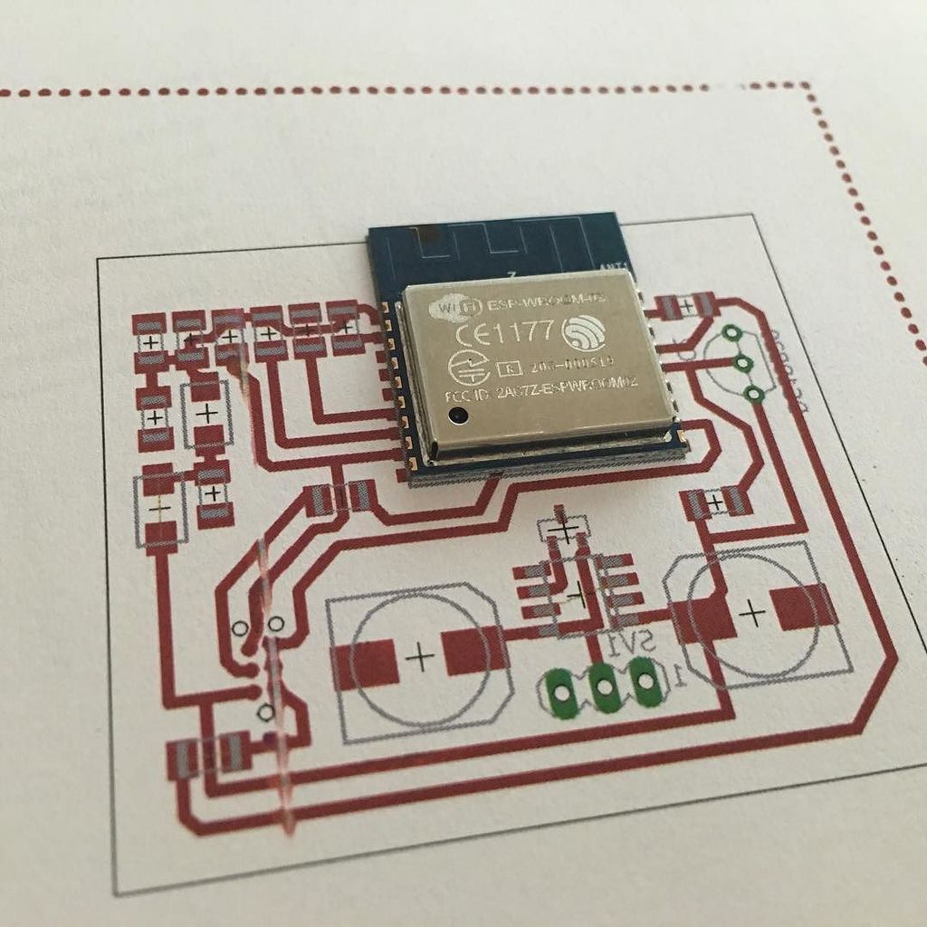 caudalfinIoT's tweet image. Wroom fit just #espwroom02 #ylivieska #diypcb #footprints #pcb #tag #arduino #ds18b20 by teacdance