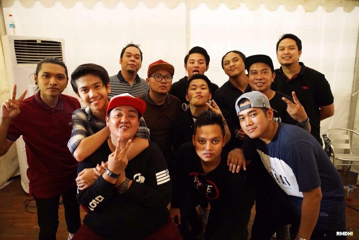 CJRisCJR's tweet image. All team