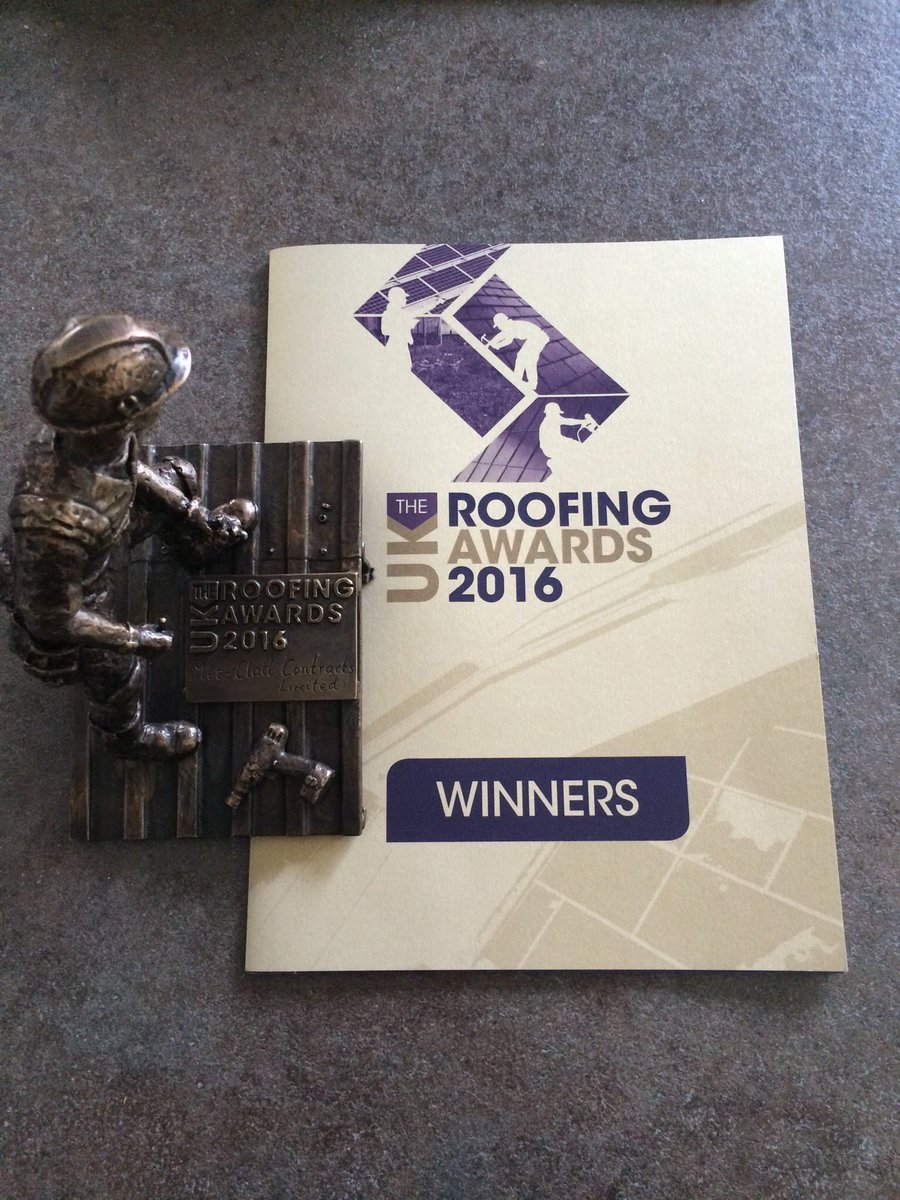 MetCladContract's tweet image. Fabulous Award @UKRoofingAwards  @bandkbuild for Friars Walk Development! Newport! #VerticalCladding #Rainscreen