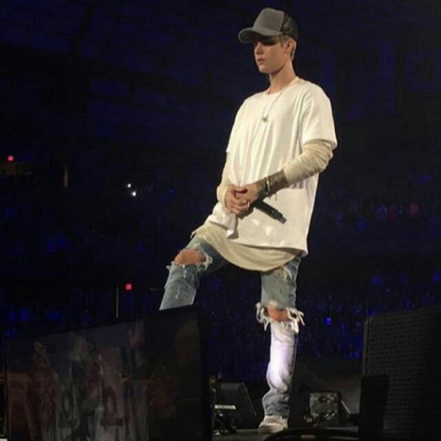 purpoxejustin's tweet photo. @justinbieber iloveyoou ❤ https://t.co/ow4CrApUr0