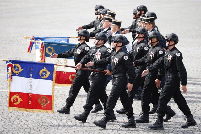 jf_cope's tweet photo. Soutien total à nos forces de l'ordre qui manifestent aujourd'hui contre la haine anti-flic. #SoutienPoliciers https://t.co/C84t2vjWak