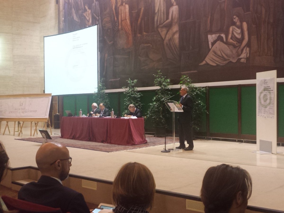 nicolaferrigni's tweet photo. #GiubileoCrul dialoghi sostenibilità nei panel @LinkCampus con @marica_sp @flavia_marzano @nicolaferrigni Vicentini https://t.co/hKAzZtd1BD