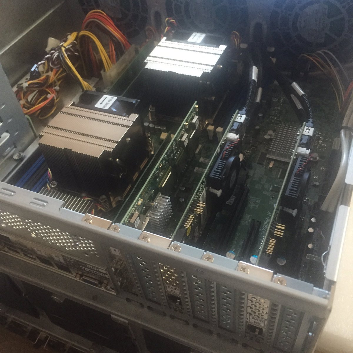 DDP_SuperServer's tweet photo. New toy have arrived for Tokai TV. It's DDP48D with 144TB but first let us test! @OnAirAsia https://t.co/Z7sZz5odrG