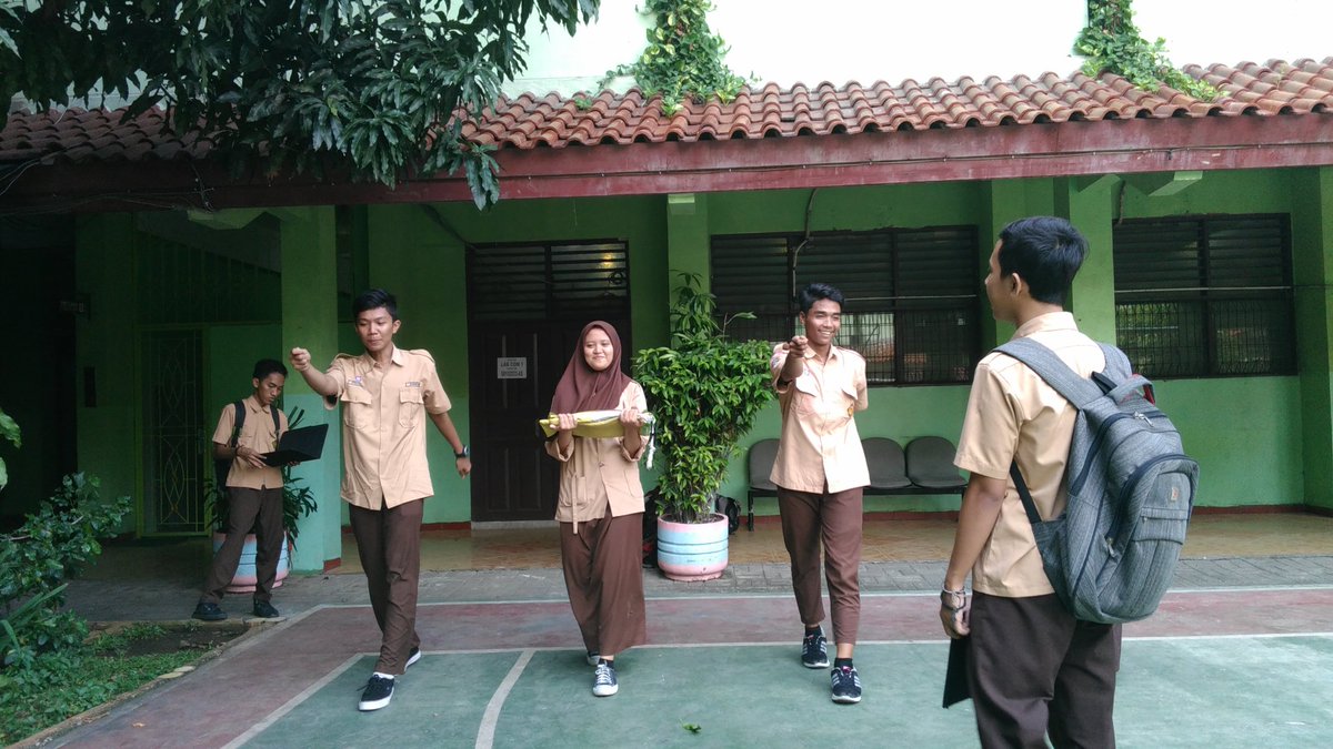 cinema_Libels's tweet photo. Latihan upacara X IIS 3
.
.
📷sekarknntii https://t.co/qIXJvA0ObR