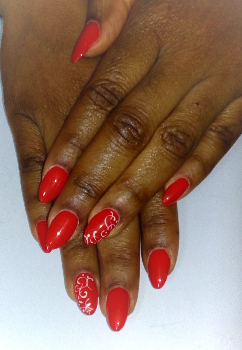 OlgaHalliday's tweet photo. #nailExtension #artDesign #nails #manicure #pedicure #polishGel #gelPolish #handDrawnDesign @PORTHARCOURT_ https://t.co/9gNsM5Chup