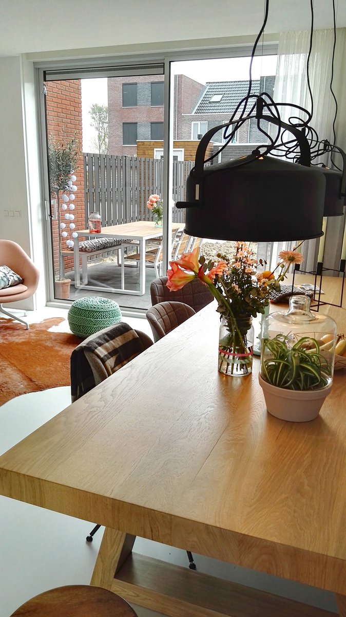 NyaInterieur's tweet photo. Op zoek naar zonnige inspiratie? Lees het artikel uit het #AD van afgelopen week dan door: https://t.co/nd3pYtMJQk https://t.co/85I4JKjuGP
