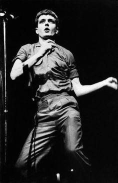 peterhook's tweet photo. https://t.co/phNKEV2Mlg