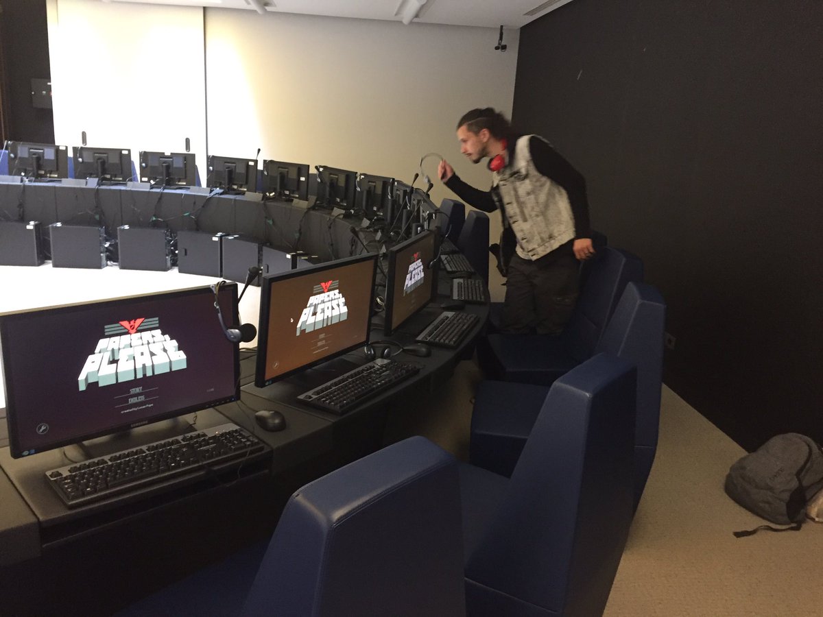 35x #papersplease madness in the  European Parliament <a href="/Blackcorn666/">Simon Bachelier</a> <a href="/g4ceurope/">Games4Change Europe</a>