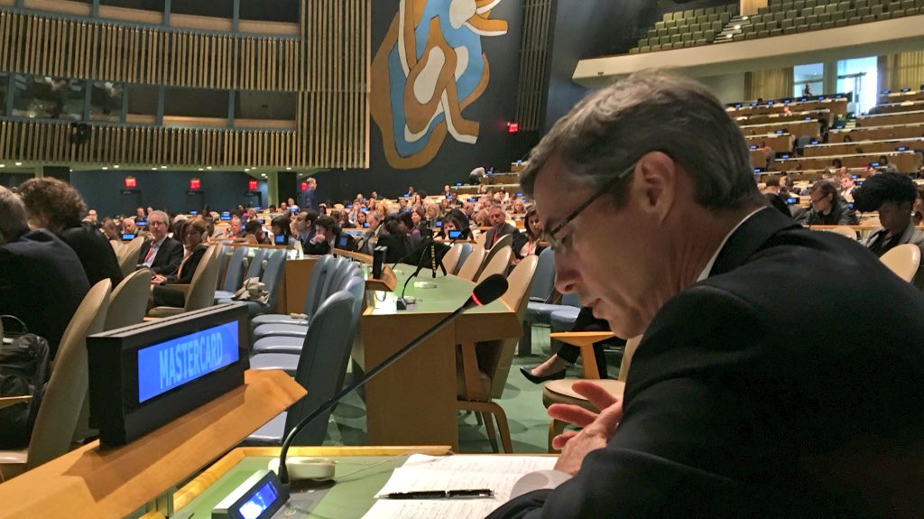 Erenhouse's tweet photo. #MasterCard CIO Ed McLaughlin "The Internet of Everything must lead to the Inclusion of Everyone" @UN #TheWSIE https://t.co/e6oAzvSzri