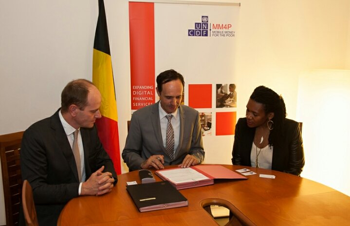 BelgiumInUganda's tweet photo. 'Data for Good' project signed/launched today #digitalbelgium @alexanderdecroo @hugo_verbist  @frcoupienne @UNCDF https://t.co/TZ7DMF9AiH