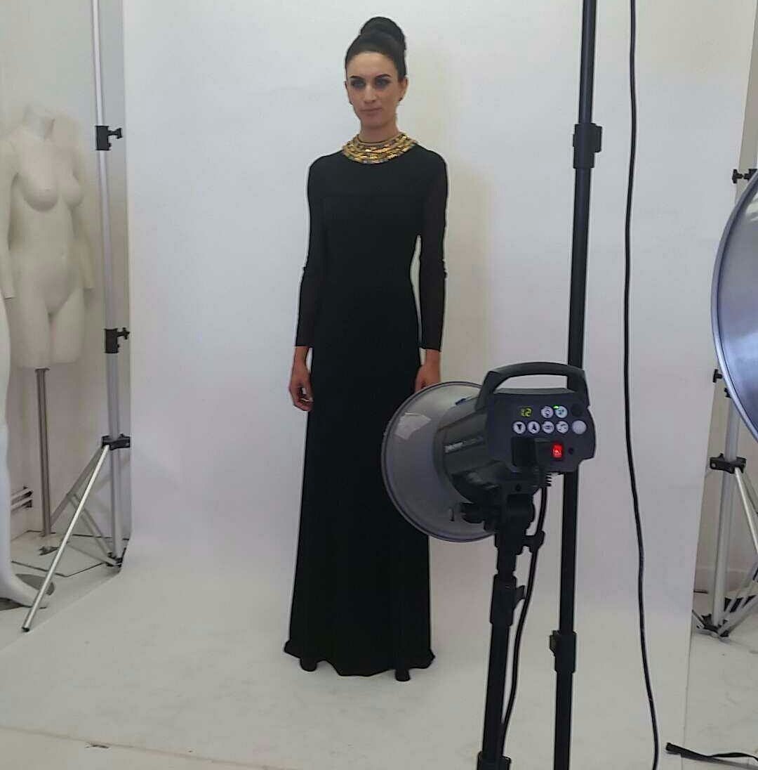 be_you_tiful15's tweet photo. Behind the scenes shooting with @jrothwelldesign last month😊👗📷!!!#fashion #irishdesigner #photoshoot #modelwork https://t.co/8wdauDSdnZ