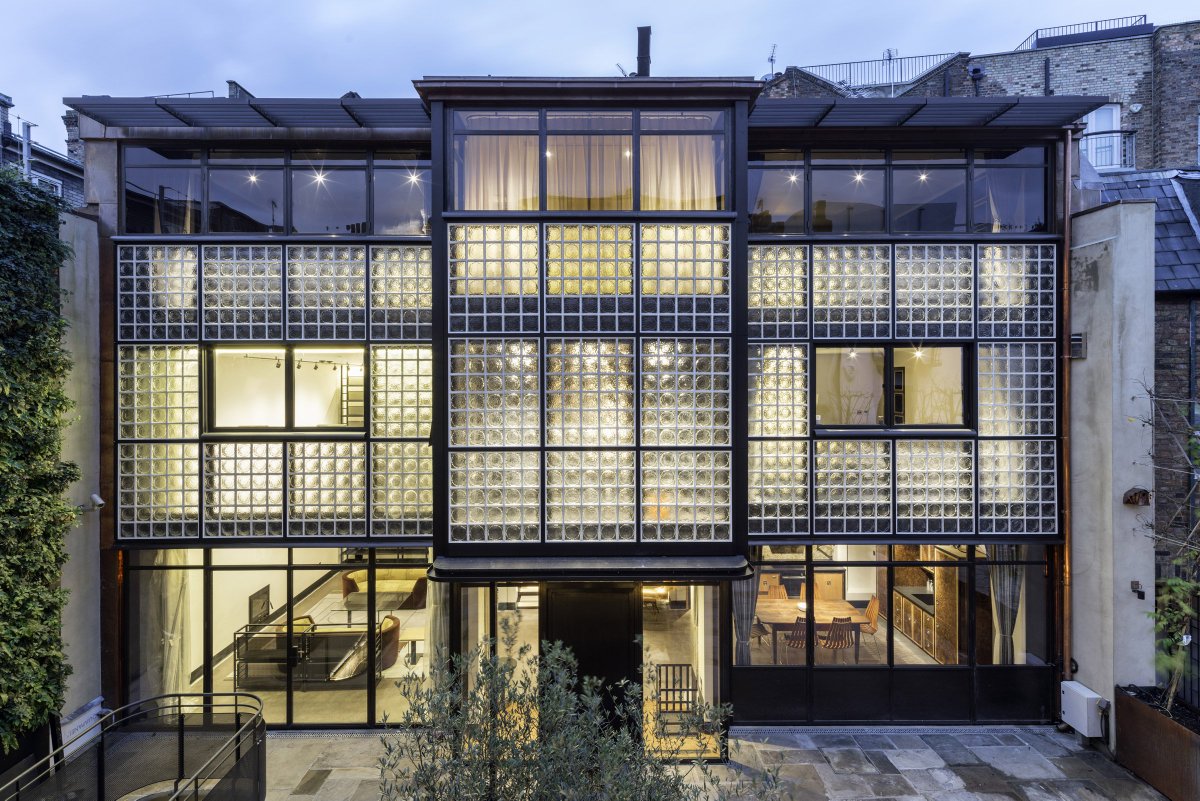 worldarchnews's tweet photo. Innovative structural and civil engineering design from @_symmetrys at Eglon House #London
https://t.co/HPn5VV8bWk https://t.co/pKx5ugRMRu