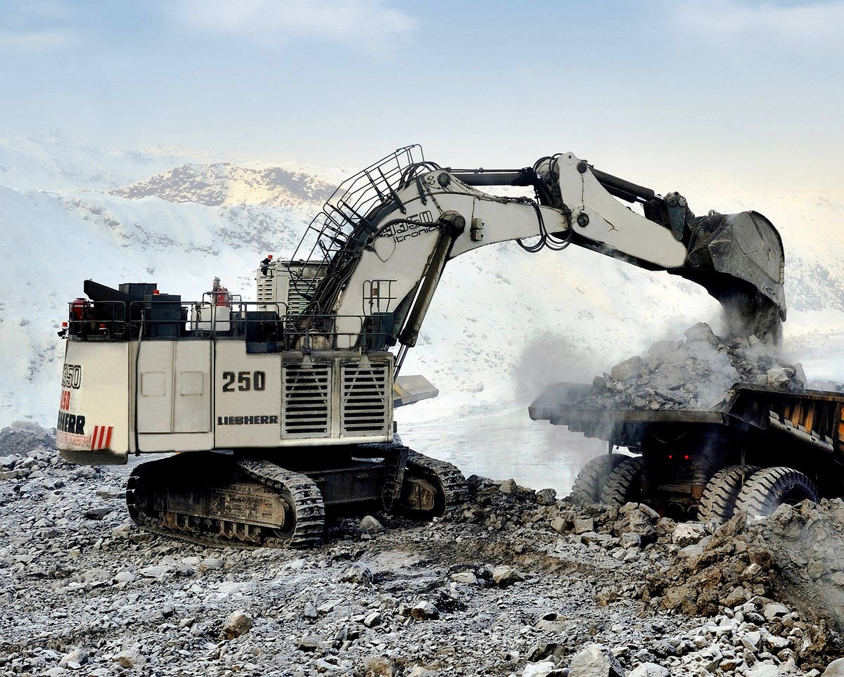 ExpertHE's tweet photo. Liebherr R9350   
#Liebherr #R9350 https://t.co/e37VspMhH6