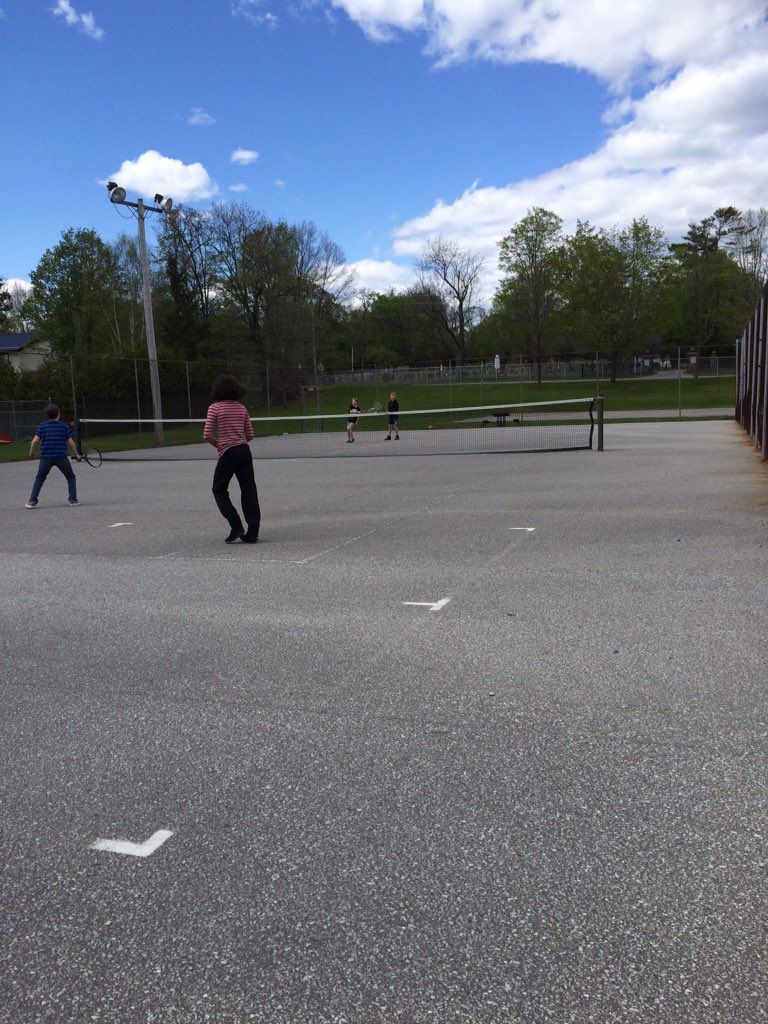 BPS151's tweet photo. A great day to spend some time at the park with our Best Buddies! ☀️ @BobcaygeonPS @BestBuddiesCND https://t.co/UIiHqTZTaQ