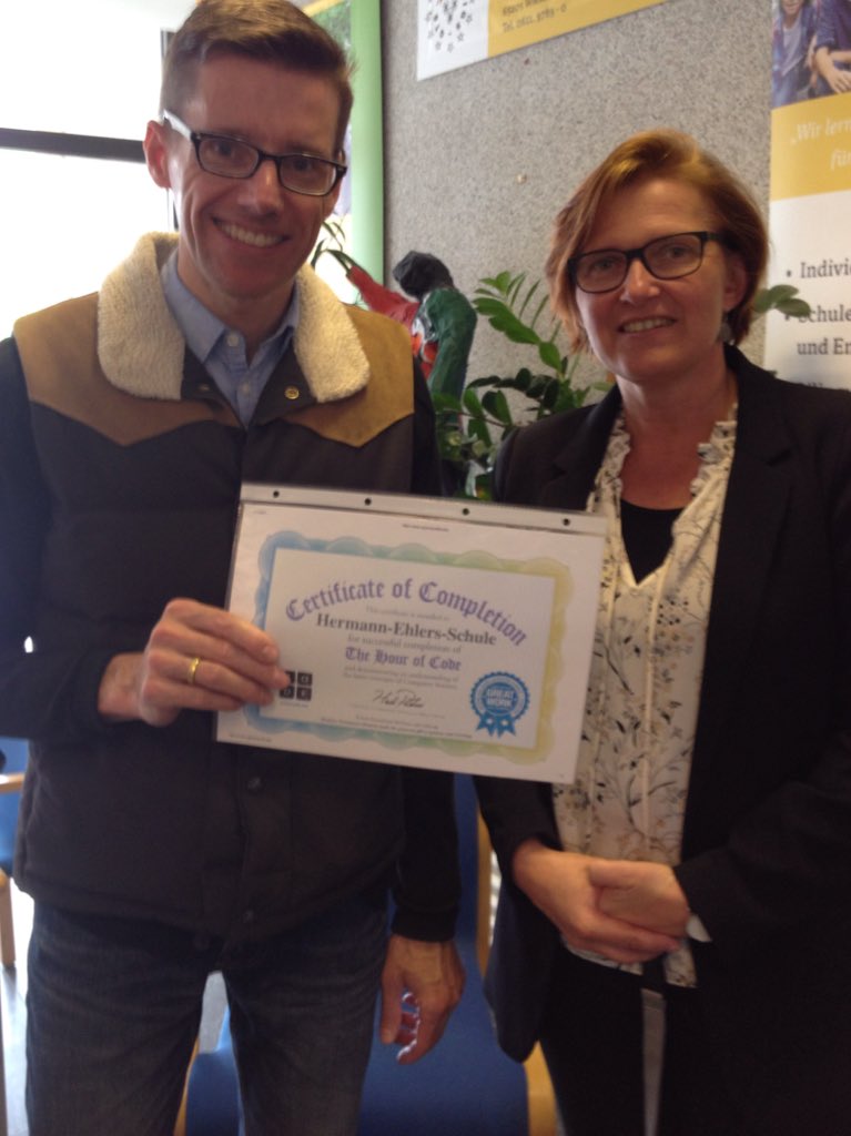 MarkusKarras's tweet image. Thanks for having us for two great #hoursofcode @ Hermann Ehlers School @Headmaster Dr Pia Neumann