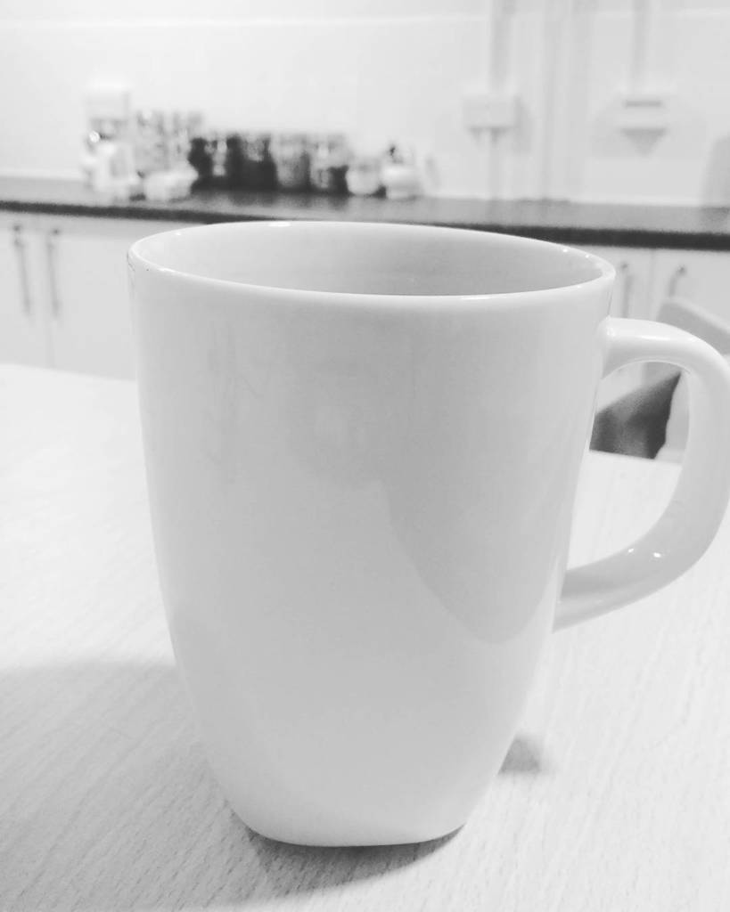 runfastdrinktea's tweet image. Tea break #working9till5 #newjobvibes ift.tt/1OHjPso