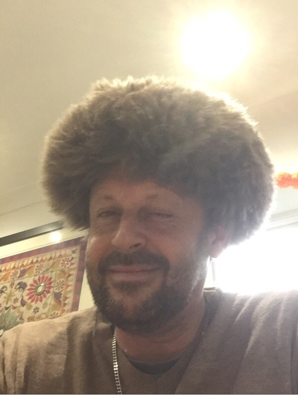 Watch_Guru's tweet photo. Luvin this hat as I can pretend I've got hair. #whitefro https://t.co/m3RsZ6zxZL