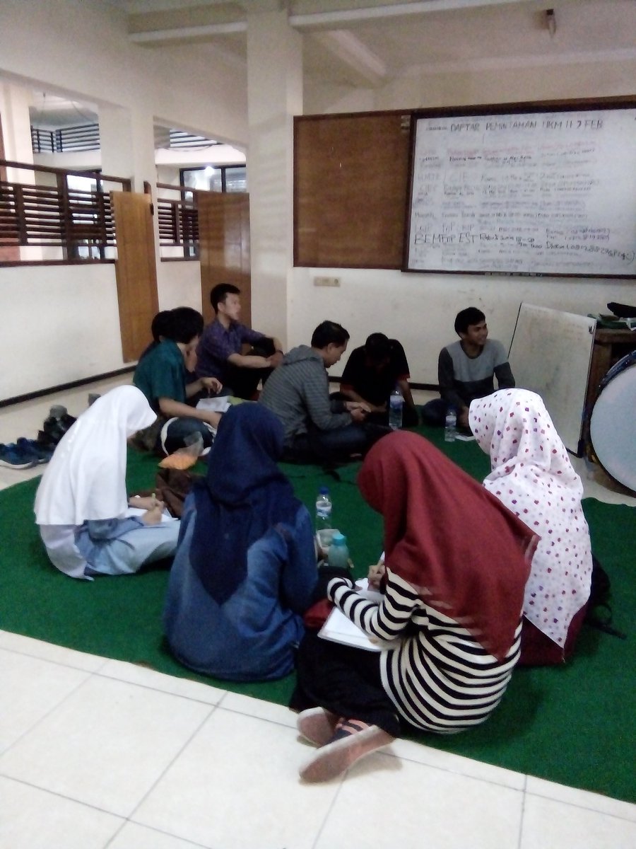 CEC "KARPET" tentang GADAI @ Ukm lantai 2
Speaker "Agung wicaksono"

#cies2016 
#RnD
#Karpet
#ekonomrabbanibisaa