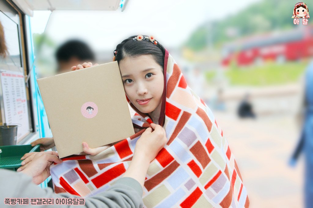 iu_dalgeul's tweet photo. < 160515 아달 서포트 현장 아이유 27장 >

10장 https://t.co/nAJsjtiqiQ
8장 https://t.co/BMZOQQXikR
9장 https://t.co/sb6BOSOPEJ https://t.co/cWofP0akYM
