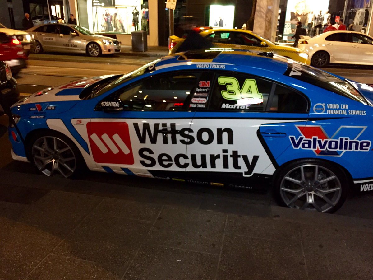 _TylerSuszek's tweet photo. @J_Moffat mate I think you left something on Chapel Street tonight? #canpark https://t.co/MfI9Aprzkz