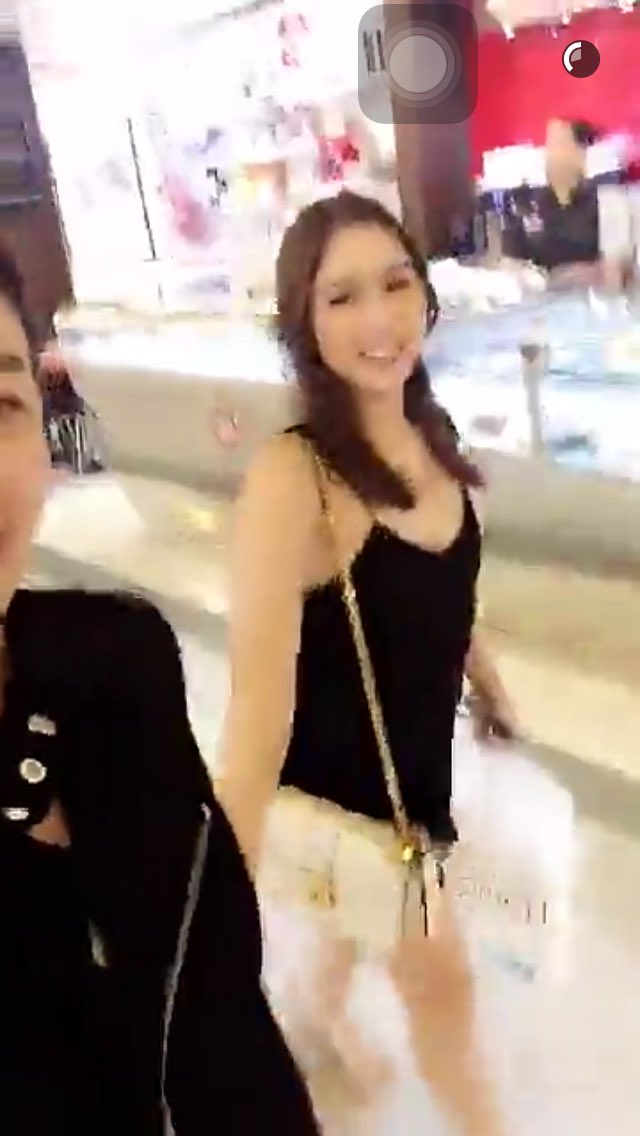 JBeautiesPMPG's tweet photo. Bonding night with mom and big sis 💓 https://t.co/SeyYM91ipe
