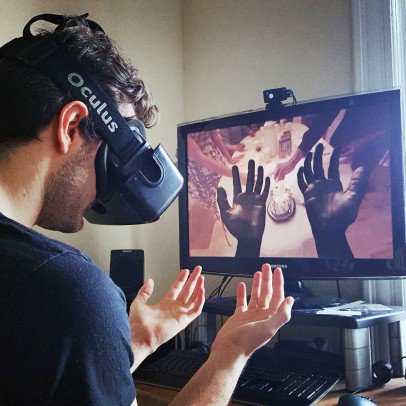 #UIC med students use #Oculusrift to become Alfred, a geriatric patient bit.ly/205NJHr @ChicagoBlueSky