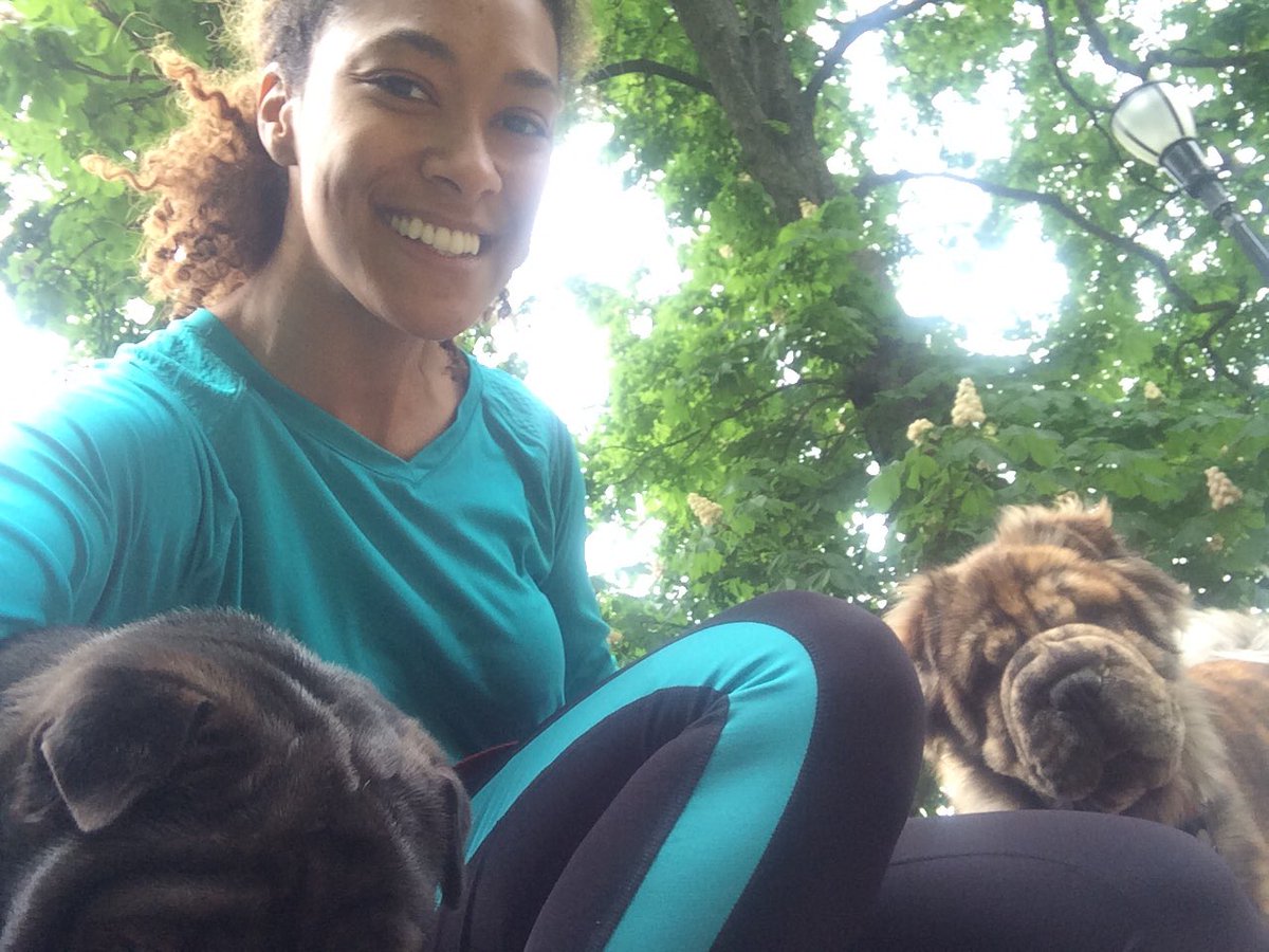 curlycomedy's tweet photo. Jog with someone whose legs are shorter so you don't have to go as fast #DontExerciseTexMexercise #BullPeiAttention https://t.co/T5qK7JKJZ4