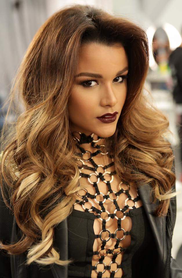 Emily_Erainy's tweet photo. #NBLClarissaVoto 😻😻😻 una verdadera reina https://t.co/V0QxgBJuJB
