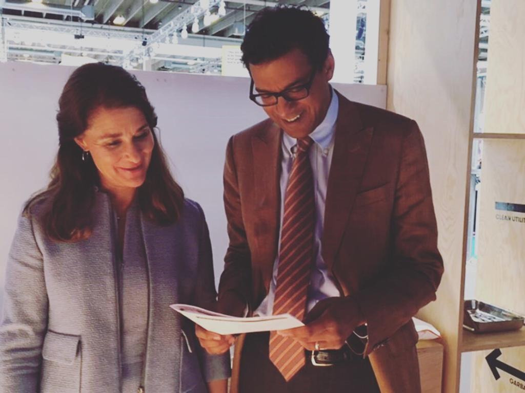 melindagates's tweet photo. .@Atul_Gawande & I toured #BirthInProgress, which models simple innovations that can make childbirth safer #WD2016 https://t.co/W14KUYFCV3