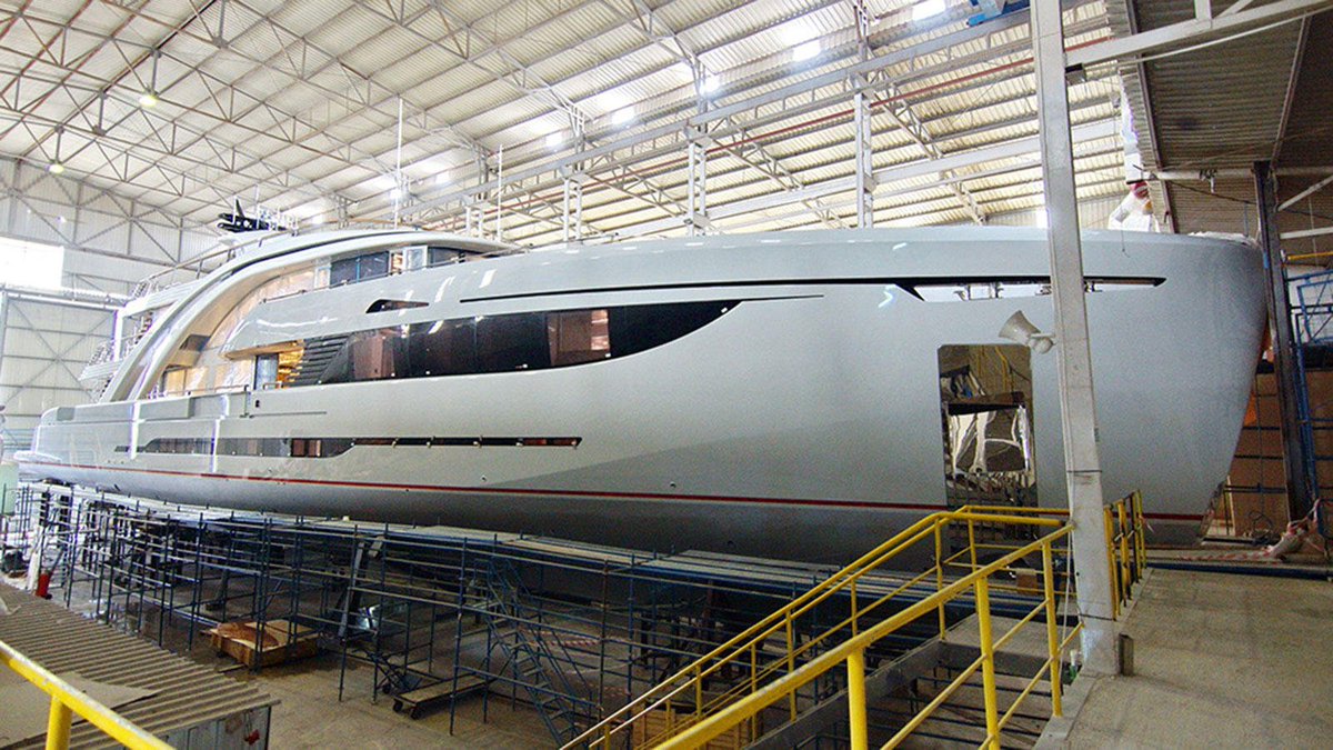 Have you seen the latest launch from @MayraYachts ? bit.ly/1TjKs3f