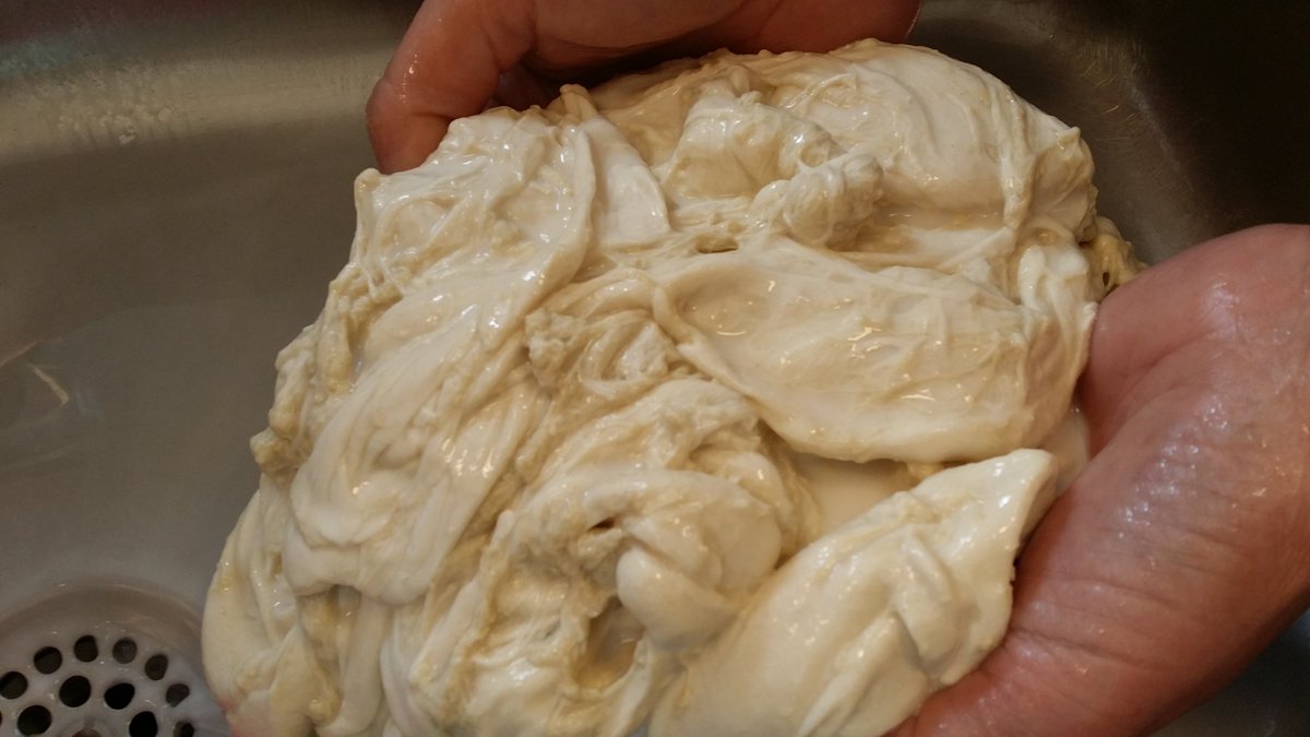 jojun_s's tweet photo. Nu har LUC hkk knådat ihop en läsårsplan med fokus på sam- och formativ bedömning. På bilden seitandeg #solskol https://t.co/IIGpegg3VW