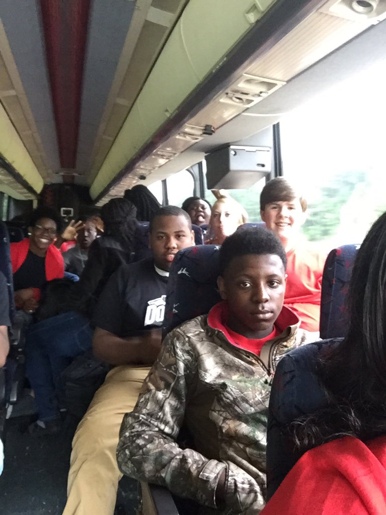 coachinbizness's tweet photo. Field trippin! #chsreddevils #chickfila #backstagetour #futureentrepreneurs https://t.co/byTI0OICYo