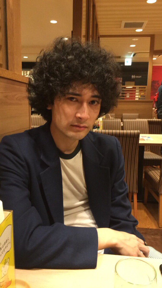 みの 短髪はギターが似合わないねん