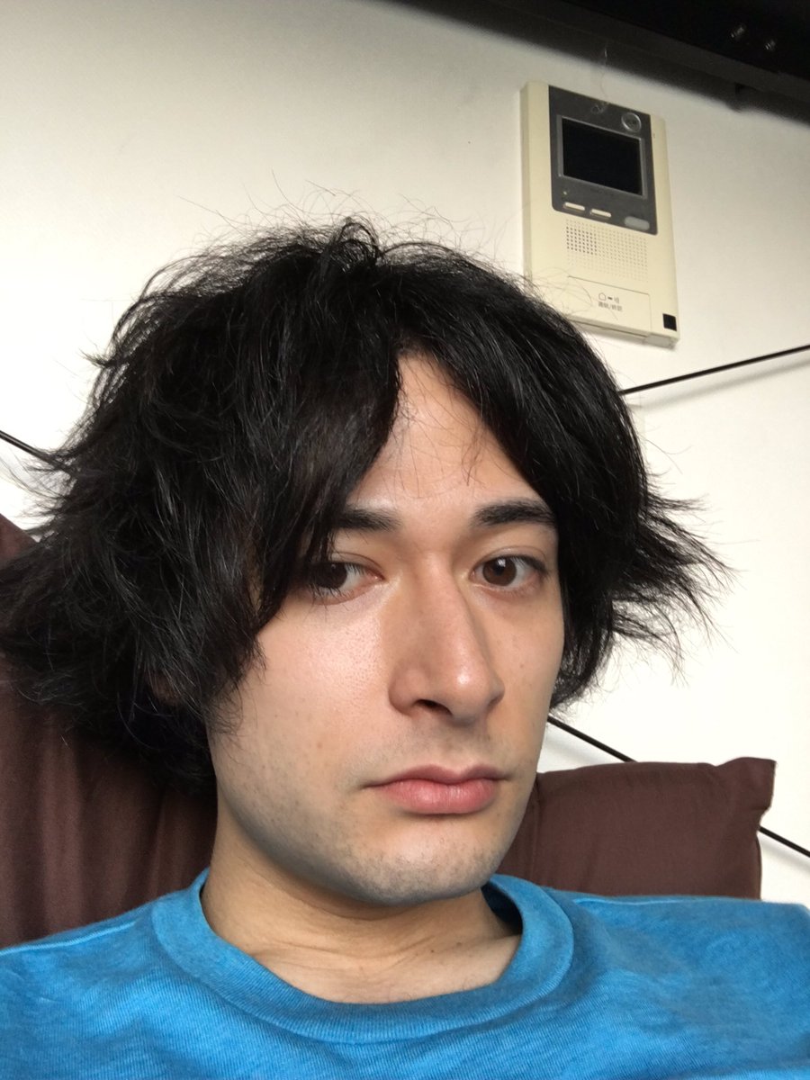 みの 短髪はギターが似合わないねん