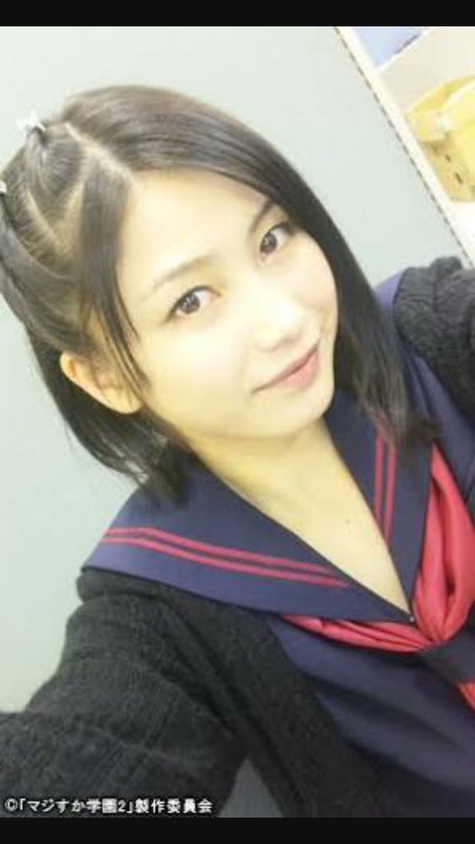 横山由依の笑顔が可愛い過ぎて神推し以上 Katayoserilyou1 Twitter