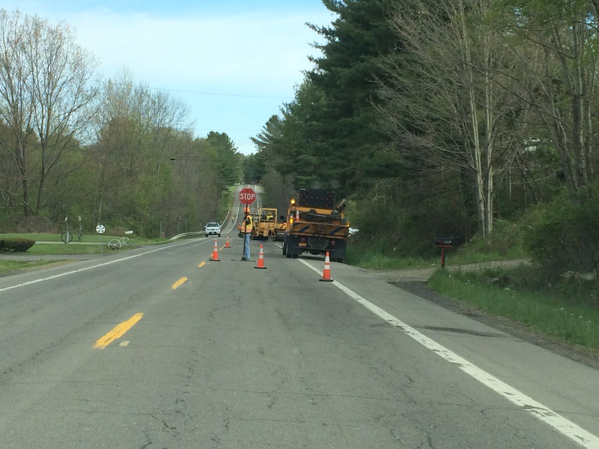 NYSDOTBGM's tweet photo. #NYSDOT crews depend on each other. For safety the flag person's job could be the most important. #RespecttheFlagger https://t.co/qwJ90ExcQe