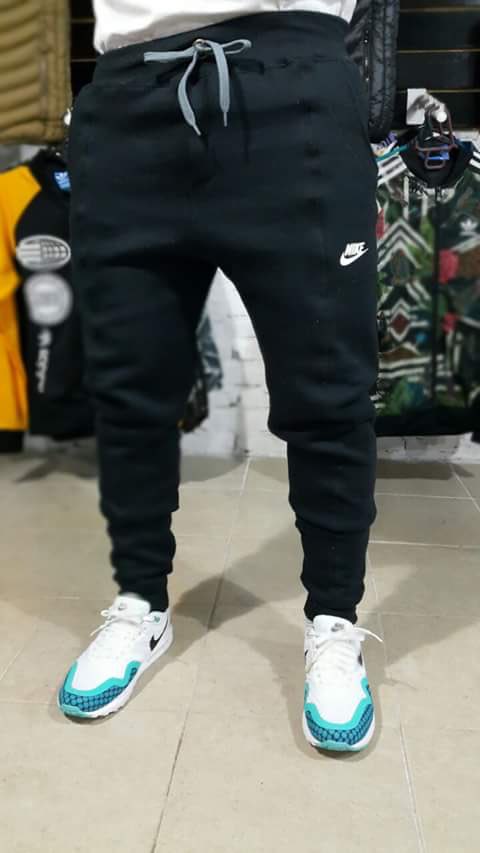 StendX_Official's tweet photo. Babuchas Nike en venta 👆👌👏 https://t.co/l0YoT0QvVs